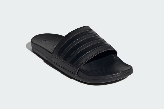 adidas-adilette