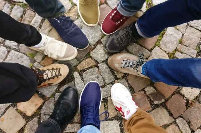 best-types-of-sneakers-for-flat-feet